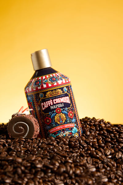 <b>Gift Box with Shower Gel 500 mL + Moisturizing Body Cream 200 mL</b></br>Gourmand Edition</br><i>Creamy Cofee</i>