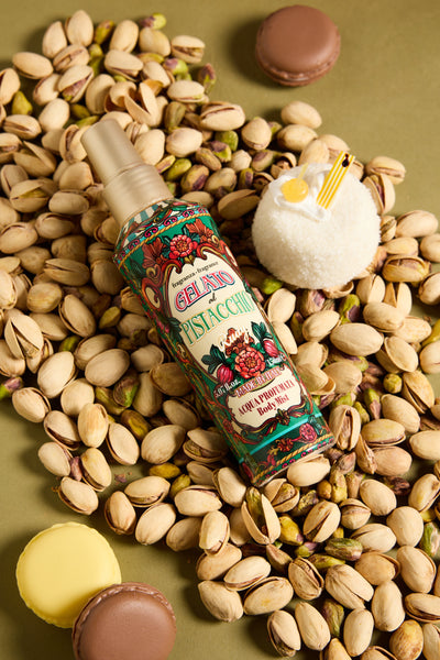 <b>Gift box with Scented Body Water 150 mL + Moisturizing Body Cream 200 mL</b></br>Gourmand Edition</br><i>Pistachio Gelato</i>